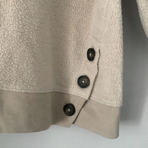 Madewell Brushed Sweatshirt Alabaster Medium Side-Button Accent Relaxed Cozy - Picture 7 of 17